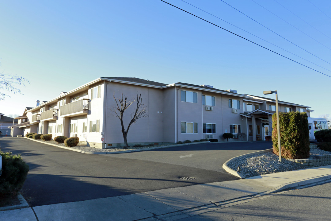 Sunnyside Assisted Living in Sunnyside, WA - Building Photo