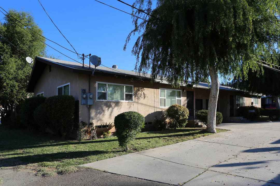 1434-1444 S Juniper St in Escondido, CA - Building Photo