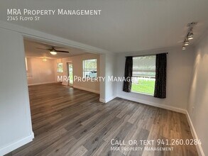 2345 Floyd St in Sarasota, FL - Building Photo - Building Photo