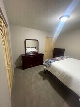 3175 W Riverdell Dr in Wasilla, AK - Foto de edificio - Building Photo