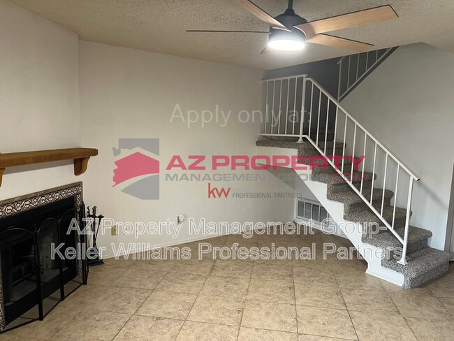 8111 W Wacker Rd in Peoria, AZ - Building Photo - Building Photo