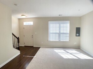512 Cobble Dr in Reisterstown, MD - Foto de edificio - Building Photo