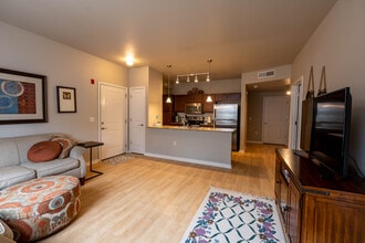 101 Prairie Dunes Dr, Unit 203 in Branson, MO - Building Photo - Building Photo