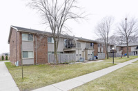 Chateau Rouge Apartments in Sterling Heights, MI - Foto de edificio - Building Photo