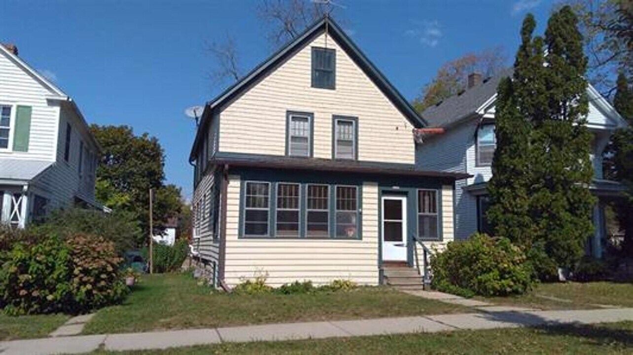1206 Vilas Ave in Madison, WI - Building Photo