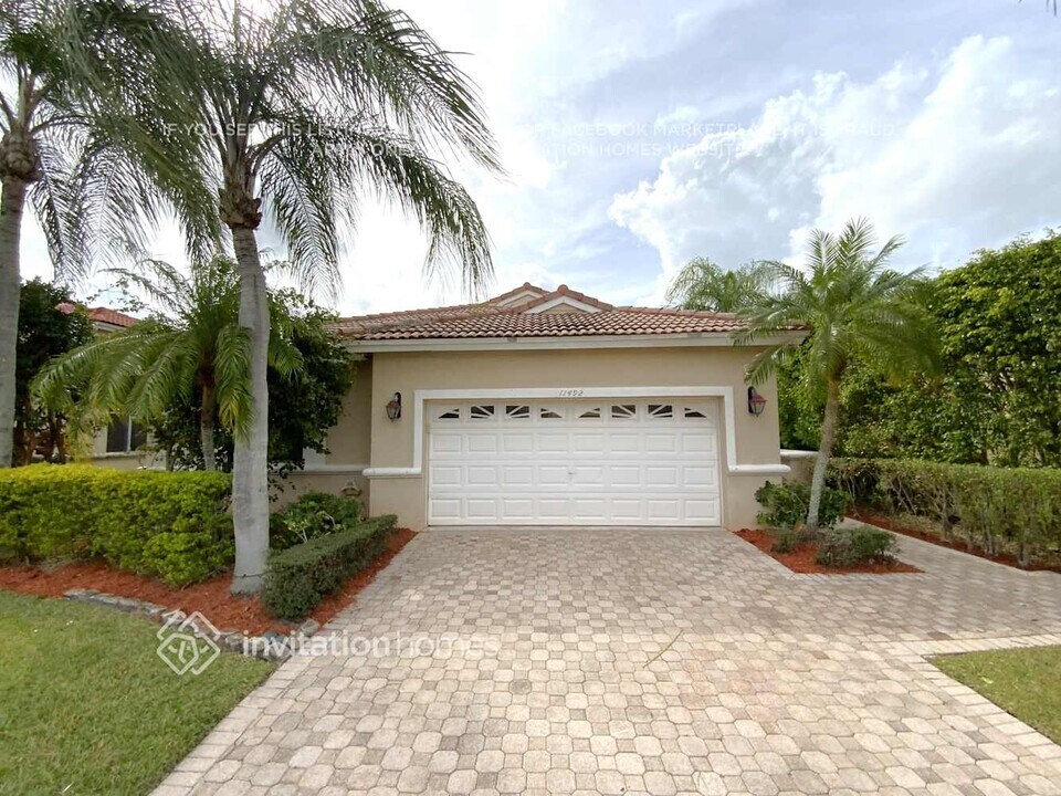 11492 Sea Grass Cir in Boca Raton, FL - Building Photo