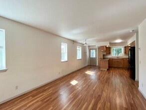 757 Joy Dr in North Pole, AK - Building Photo - Building Photo