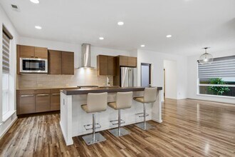 17129 42nd Dr SE in Bothell, WA - Building Photo - Building Photo