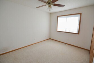 5897 Sandcherry Pl NW in Rochester, MN - Building Photo - Building Photo