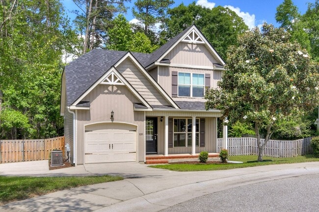 property at 926 Arbor Springs Cir