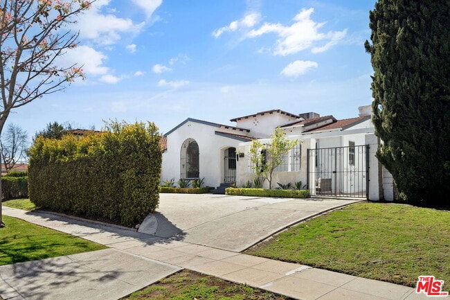 149 S Wetherly Dr in Beverly Hills, CA - Building Photo - Building Photo