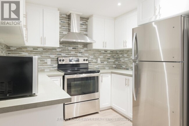 property at 478 Summerpark Cres