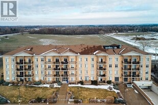 2 Colonial Dr in Guelph, ON - Building Photo