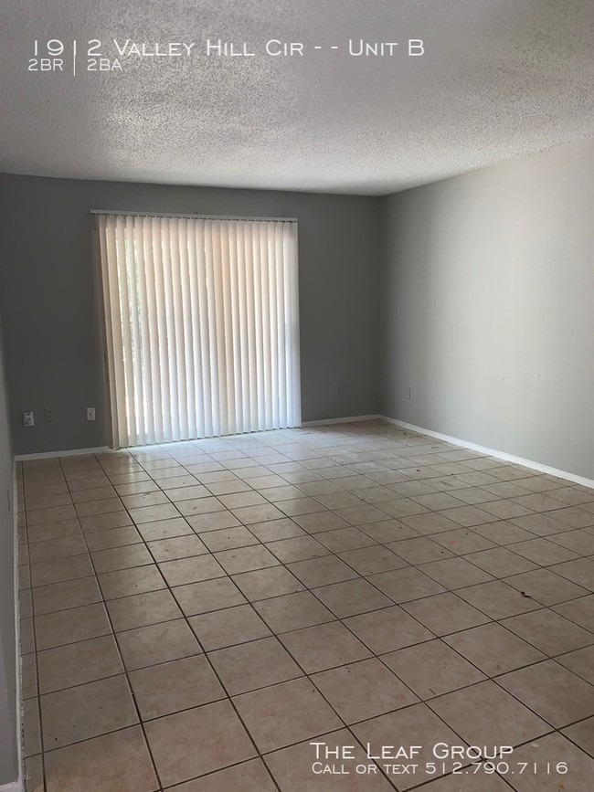 1912 Valley Hill Cir-Unit -Unit B in Austin, TX - Building Photo - Building Photo