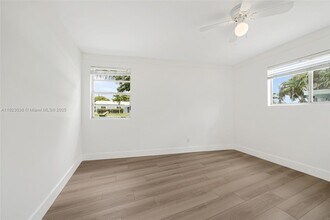 2530 NW 26th Ave in Fort Lauderdale, FL - Building Photo - Building Photo