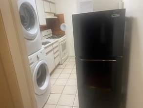 2423 E Northern Pkwy in Baltimore, MD - Building Photo - Building Photo