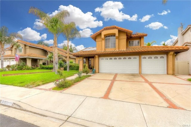 21071 Ashley Ln in Lake Forest, CA - Foto de edificio - Building Photo