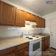 1002 S 14th St in Tacoma, WA - Building Photo - Building Photo