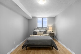 Campbell Place Apartments in Sault Ste Marie, ON - Foto de edificio - Building Photo