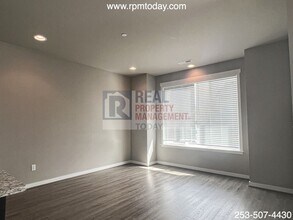 1539-1541 Amethyst St SE in Olympia, WA - Foto de edificio - Building Photo