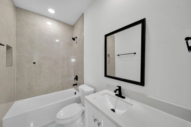 125 Pennfield St in Lehigh Acres, FL - Building Photo - Building Photo