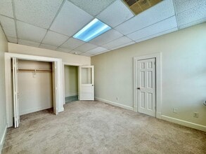 201 S Hill Ave in South Hill, VA - Building Photo - Building Photo