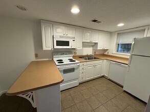 303 3rd St in Tybee Island, GA - Building Photo - Building Photo