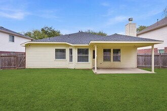 2526 Hidden Park Ln in Conroe, TX - Building Photo - Building Photo