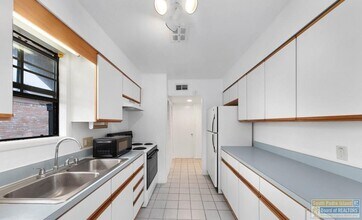 313 McFadden Dr in Brownsville, TX - Building Photo - Building Photo