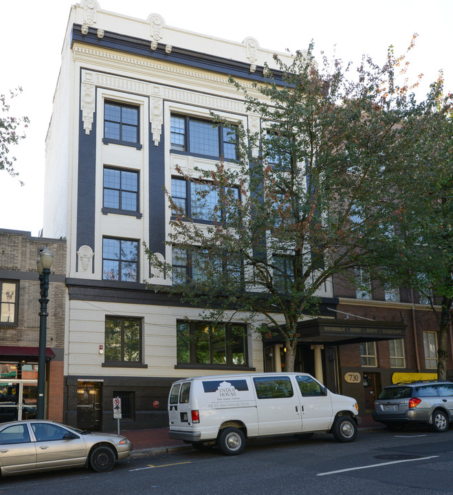 The Arthur in Portland, OR - Building Photo