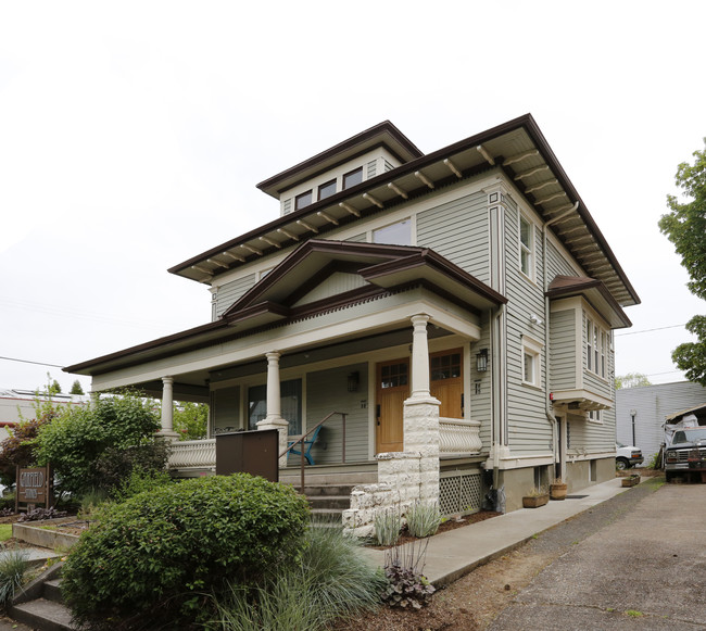 Garfield Studios in Portland, OR - Foto de edificio - Building Photo