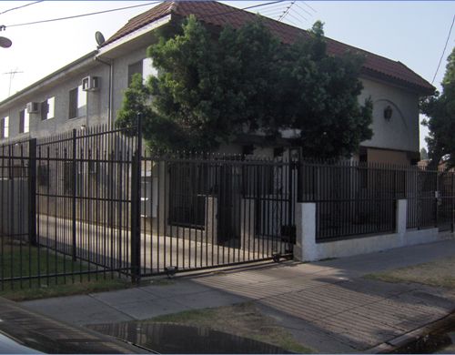 6928 Radford Ave in North Hollywood, CA - Foto de edificio - Building Photo