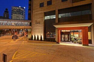 121 Washington Ave S, Unit 716G in Minneapolis, MN - Building Photo
