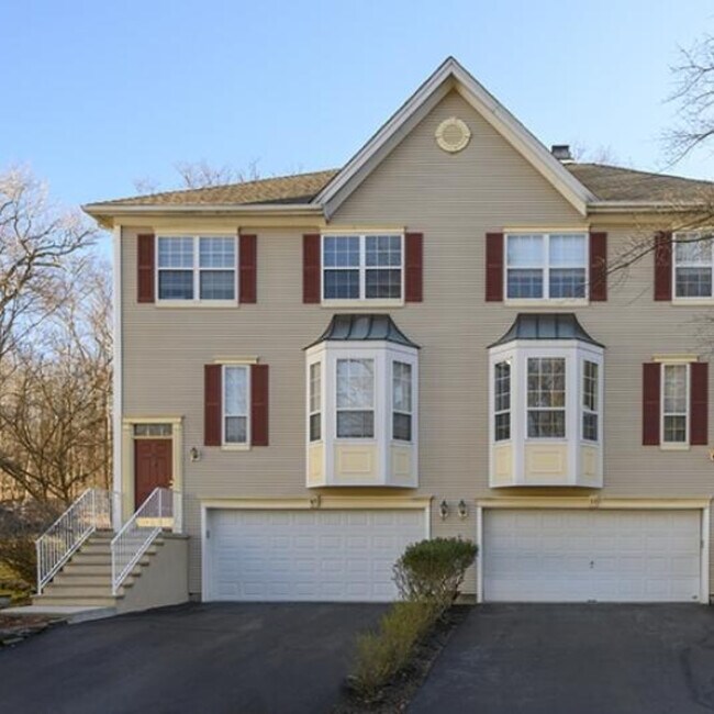 58 Whimble Ct Rentals in Wayne, NJ