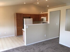 8051 Big River Dr in Reno, NV - Building Photo - Building Photo