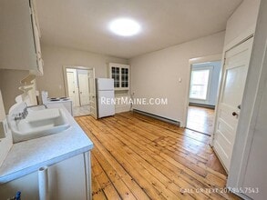 3 Cushing St in Winterport, ME - Building Photo - Building Photo