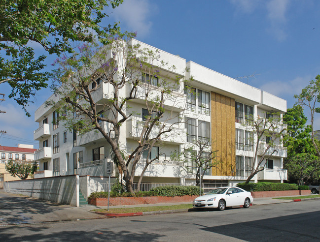 The Kensington in Beverly Hills, CA - Building Photo - Building Photo