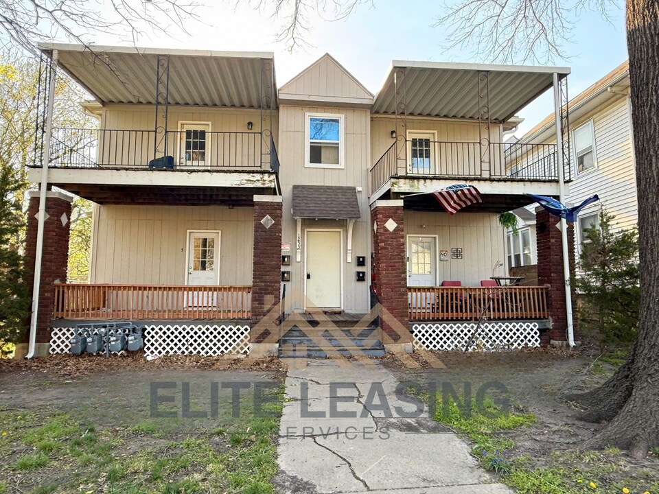 1255 SW Tyler St in Topeka, KS - Building Photo