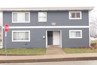 195 Beazell St, Unit 195 in California, PA - Building Photo - Building Photo