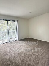 382 Acacia Ave in Carlsbad, CA - Building Photo - Building Photo