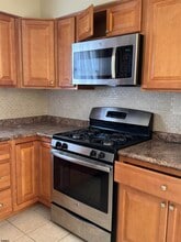 342 Hampshire Dr in Ventnor City, NJ - Building Photo - Building Photo