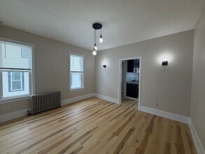 27-29 Montgomery Ave in Pittsfield, MA - Building Photo - Building Photo