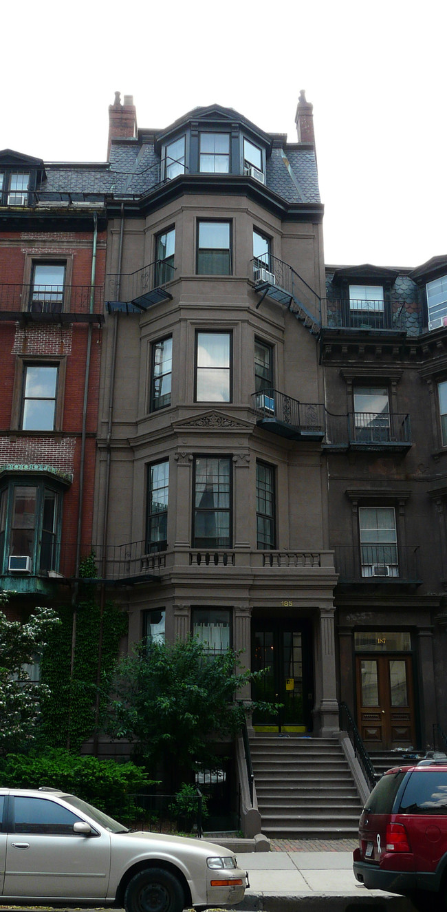 185 Beacon St in Boston, MA - Building Photo - Building Photo