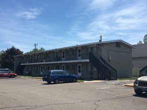 Van Howe Apartments in Wayne, MI - Building Photo - Other