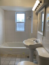 7749 S Muskegon Ave in Chicago, IL - Building Photo - Building Photo