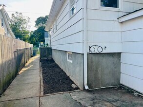 51 Palmetto Trail in East Haven, CT - Building Photo - Building Photo