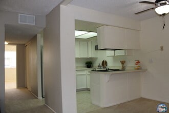 1736 W Olive Ave in El Centro, CA - Building Photo - Building Photo