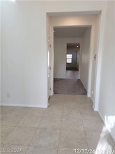 260 Kindly Way in Henderson, NV - Building Photo - Building Photo