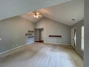 144 Grand Oak Cir in Pendleton, SC - Building Photo - Building Photo