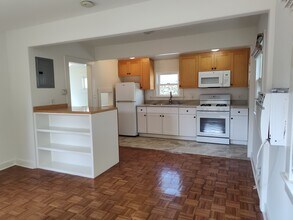 1145-1142 Nowita Pl in Los Angeles, CA - Building Photo - Building Photo